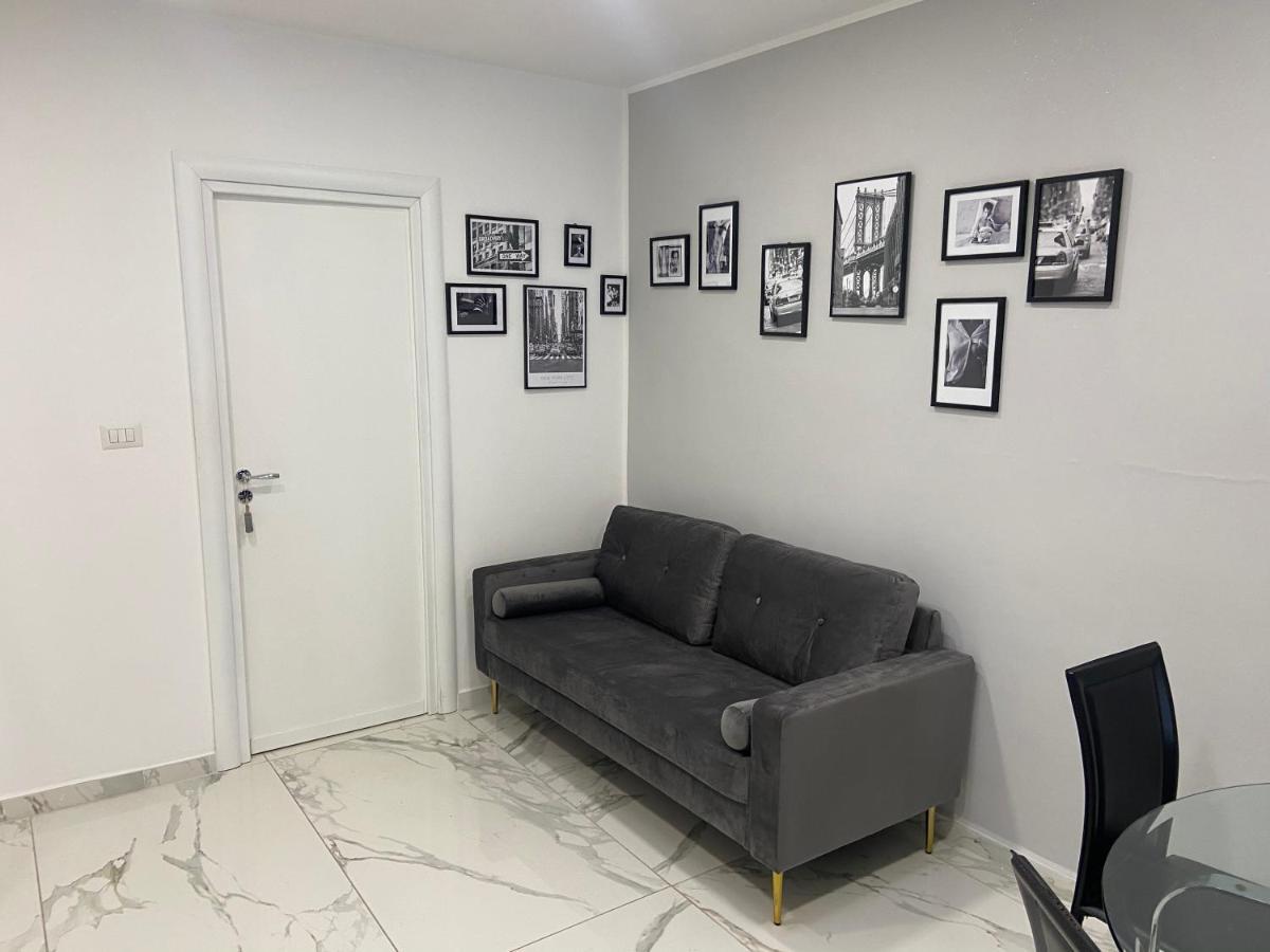 Chic House Apartment Bari Luaran gambar