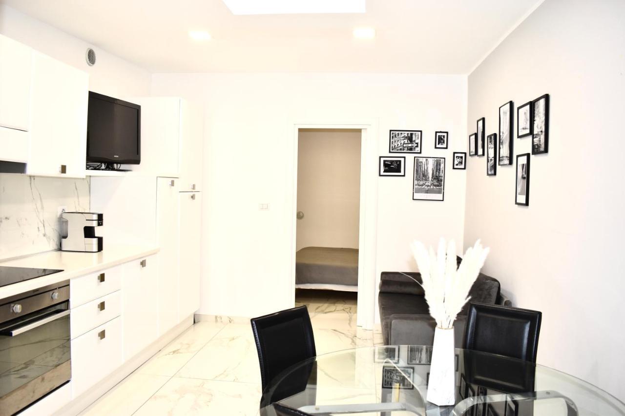 Chic House Apartment Bari Luaran gambar