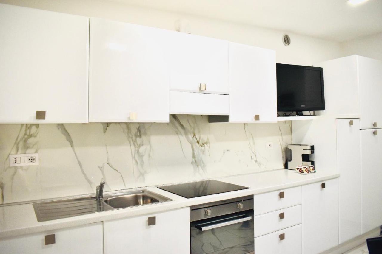 Chic House Apartment Bari Luaran gambar
