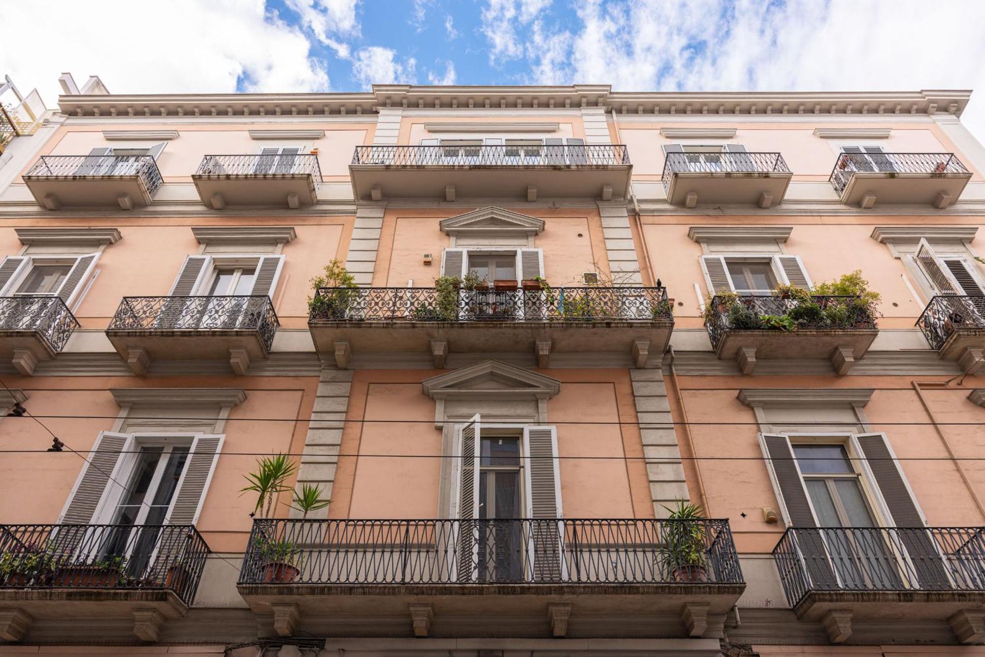 Chic House Apartment Bari Luaran gambar